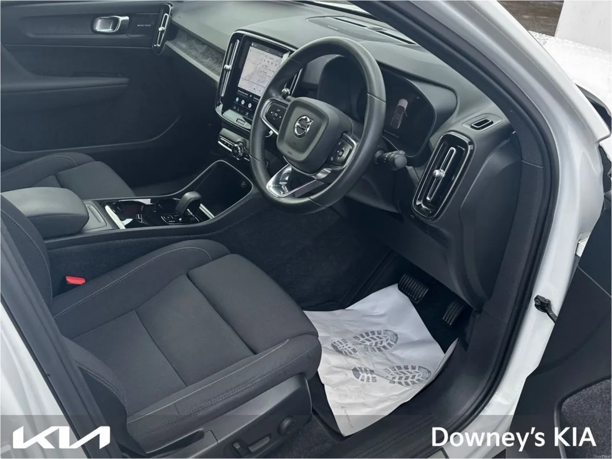 Volvo C40 ULTIMATE 82 kWh EV - Image 2
