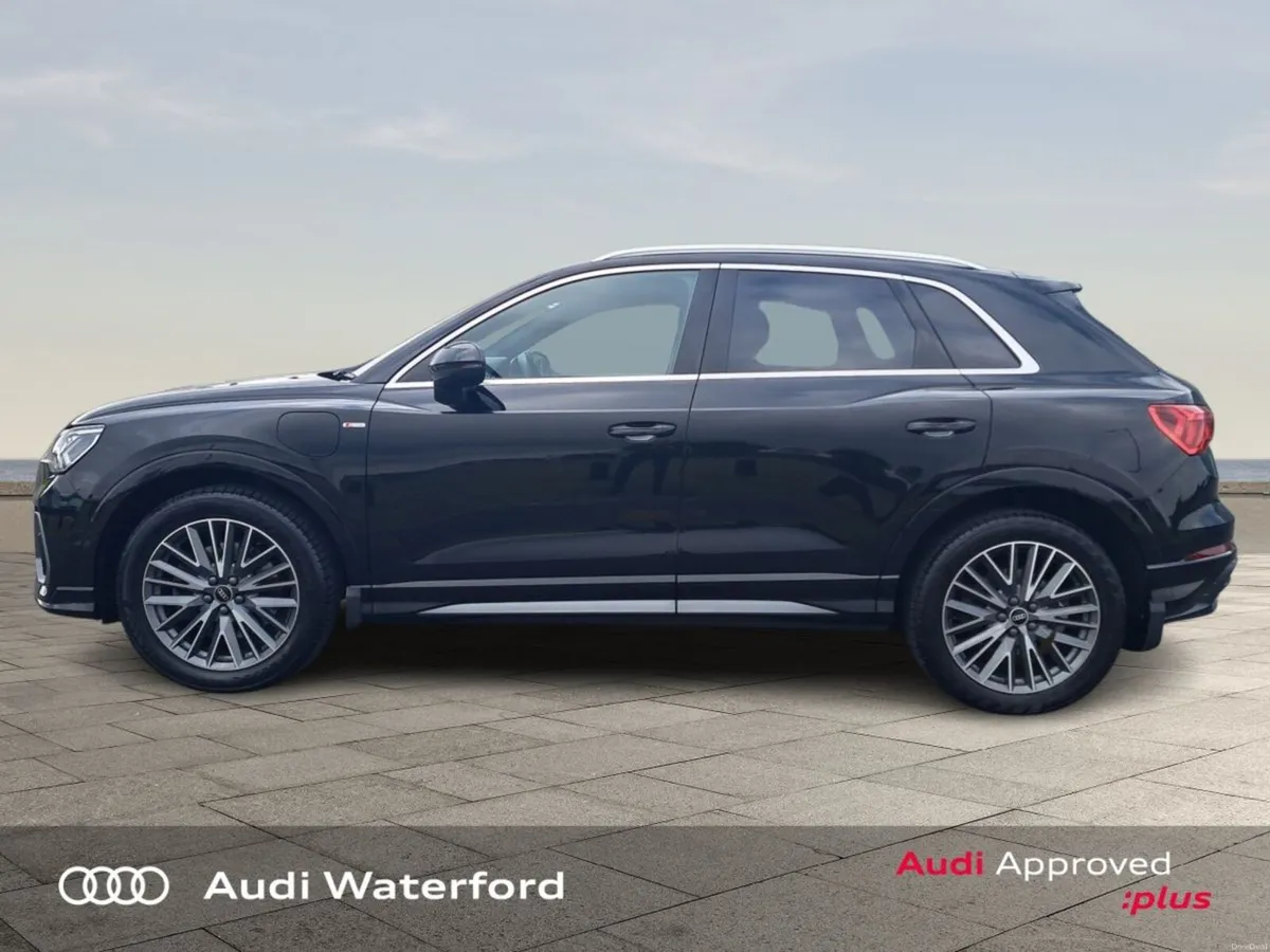 Audi Q3 45 TFSI E S Tronic S line from €415 per mo - Image 4