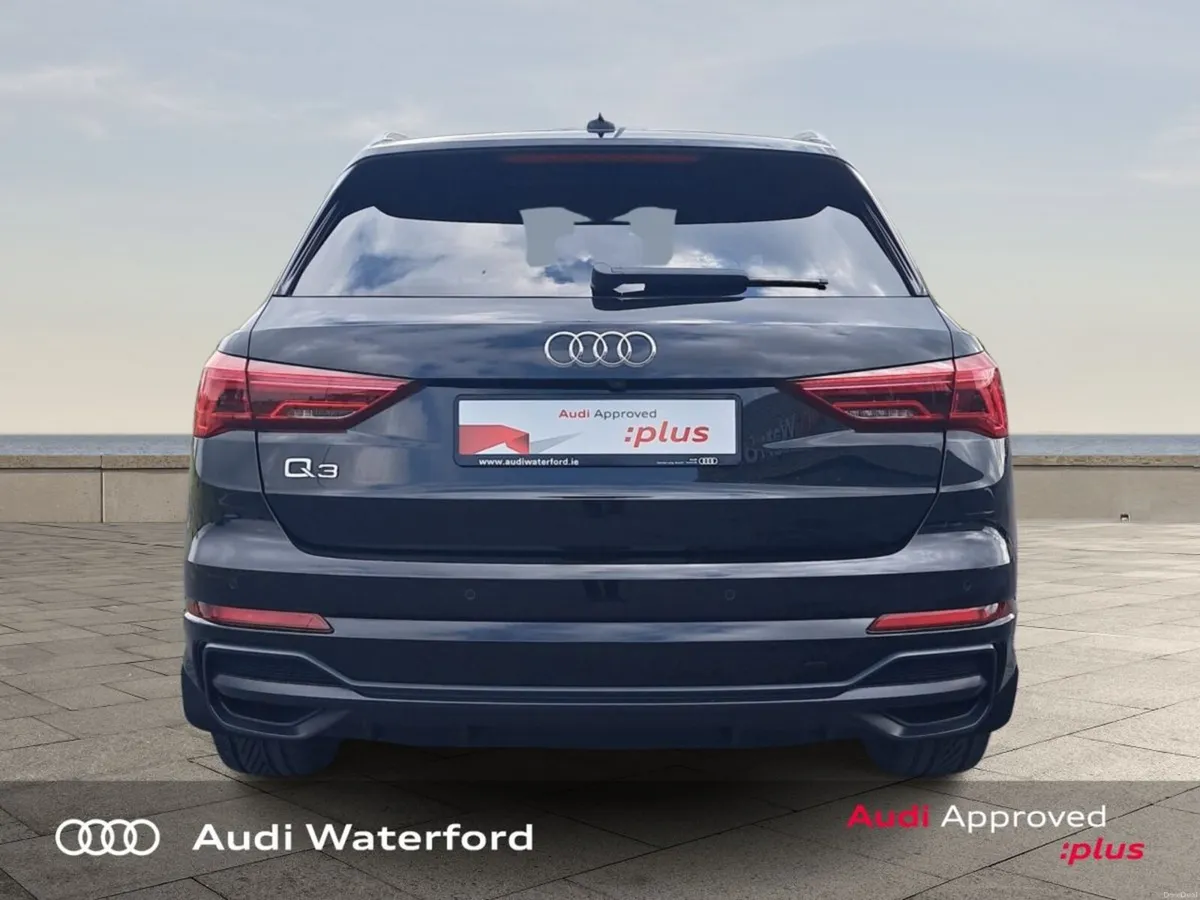 Audi Q3 45 TFSI E S Tronic S line from €415 per mo - Image 6