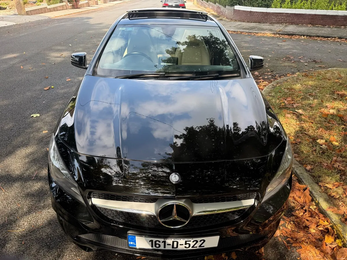 2016 Mercedes CLA 180 MANUAL 45500 KMS SUNROOF - Image 2