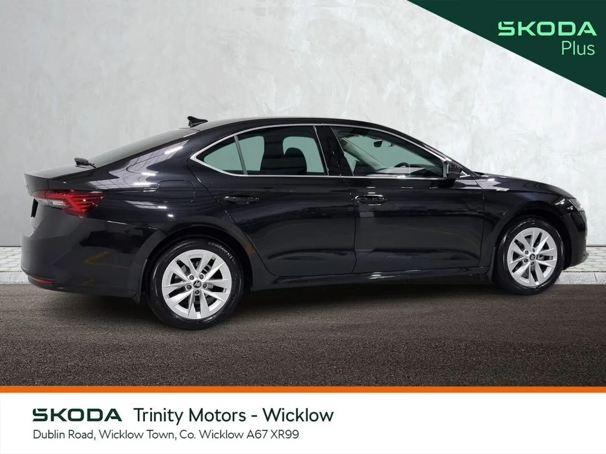 Skoda Octavia ** SELECTION **1.5TSI ** DSG-AUTO ** - Image 3
