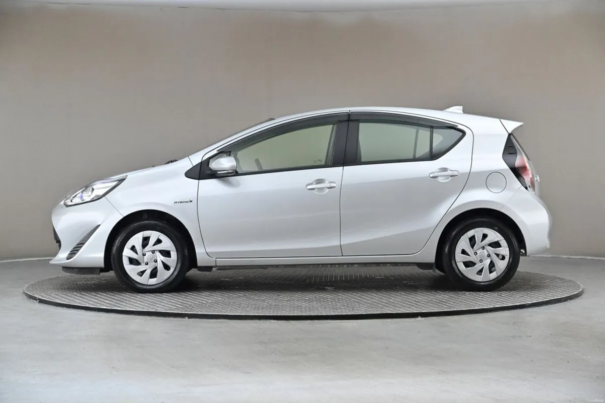 Toyota Aqua 1.5 VVT-i HYBRID **ANDROID CAR PLAYER* - Image 5