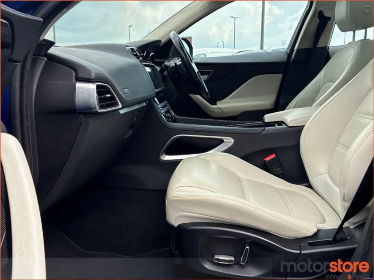 Jaguar F-Pace RWD 2.0 D 180PS Chequered Flag Auto - Image 3