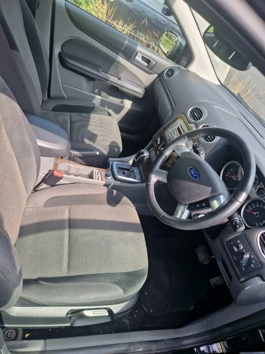 2009 ford focus auto - Image 6