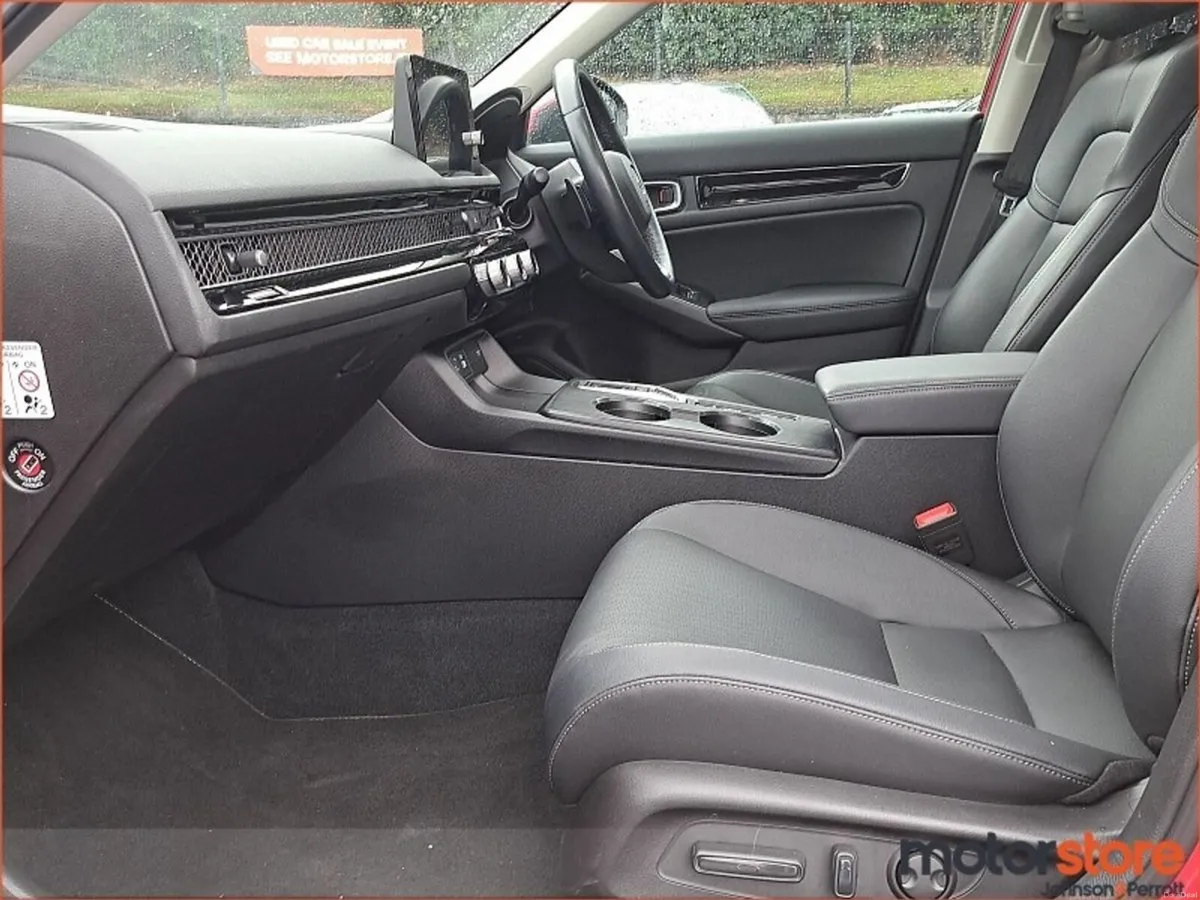 Honda Civic 2.0 i-MMD Hybrid Advance with Sunroof - Image 3
