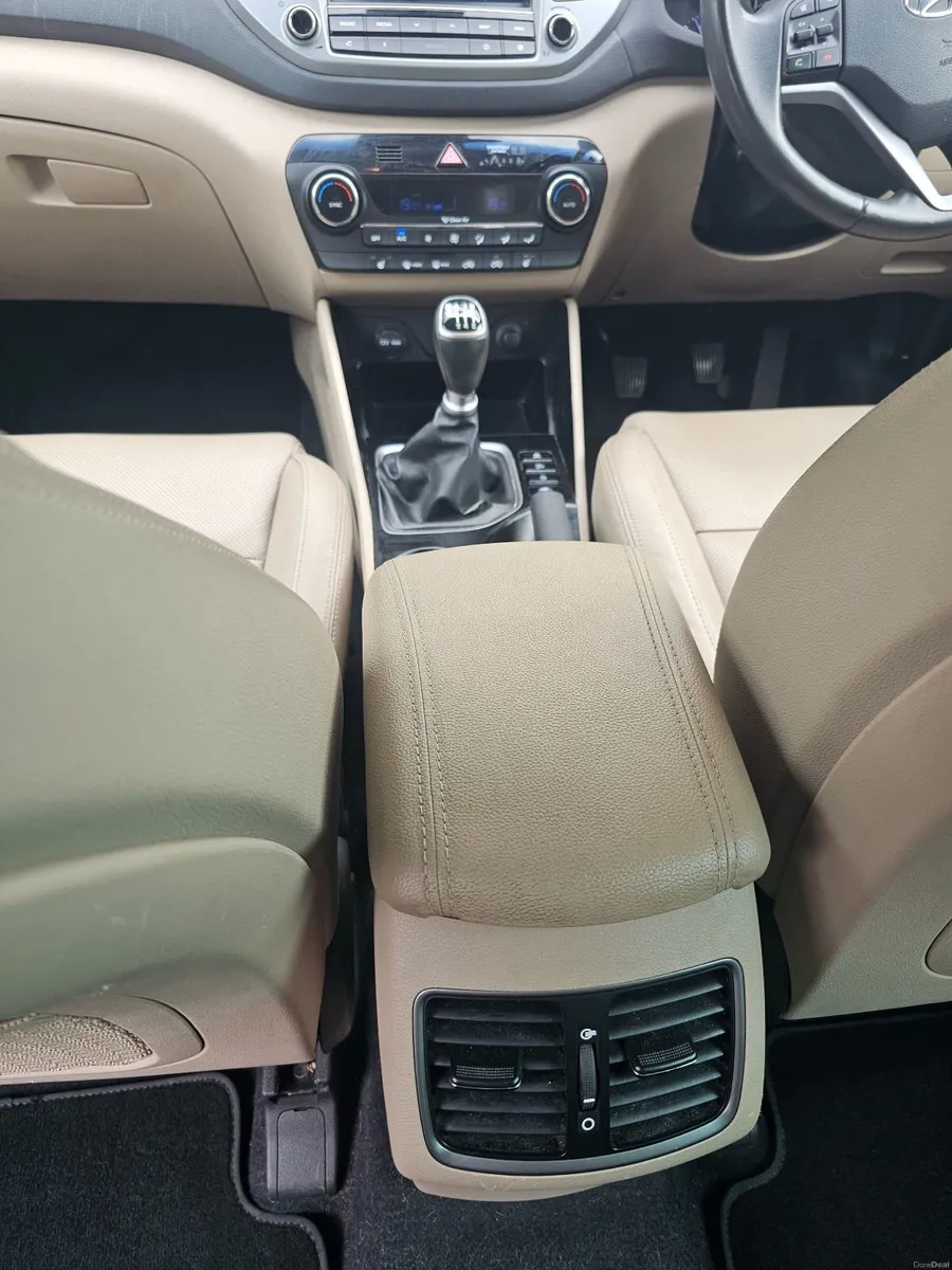 Hyundai Tucson Executive 2017 1.7 Diesel - Image 4