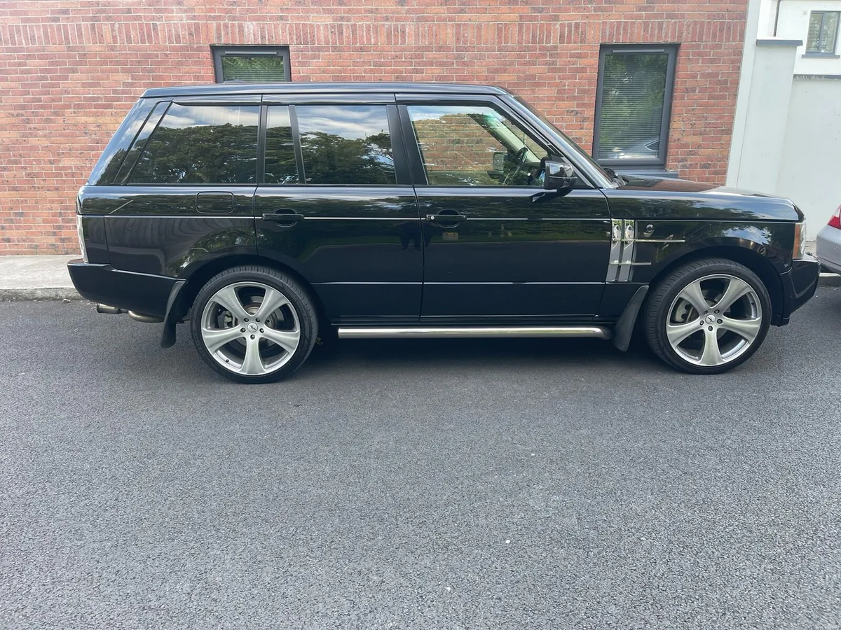 Land rover vogue KAHN - Image 4