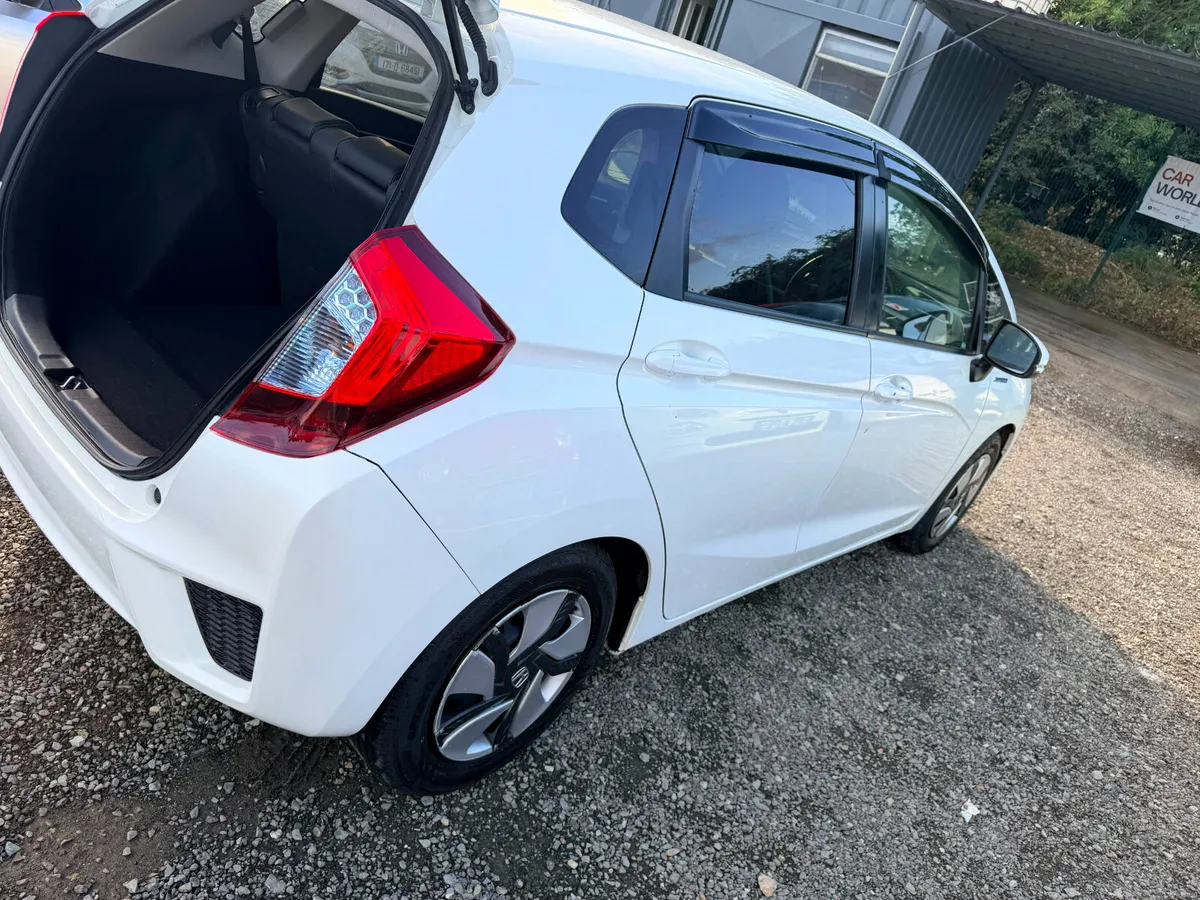 HONDA FIT - Image 5