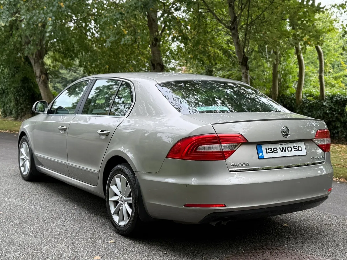 2013 Skoda Superb Greenline - Image 4