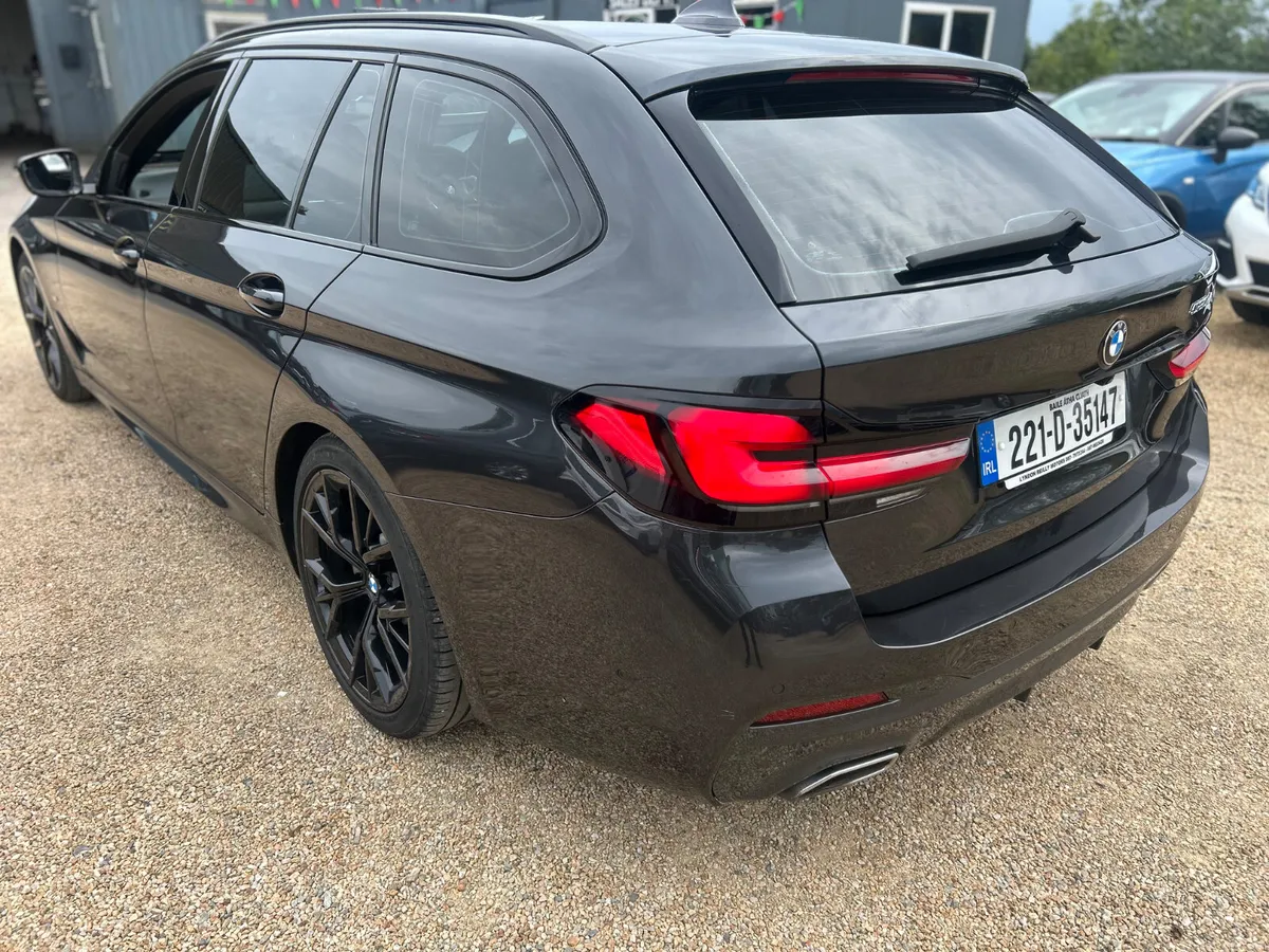 BMW 520 MSPORT TOURER - Image 4
