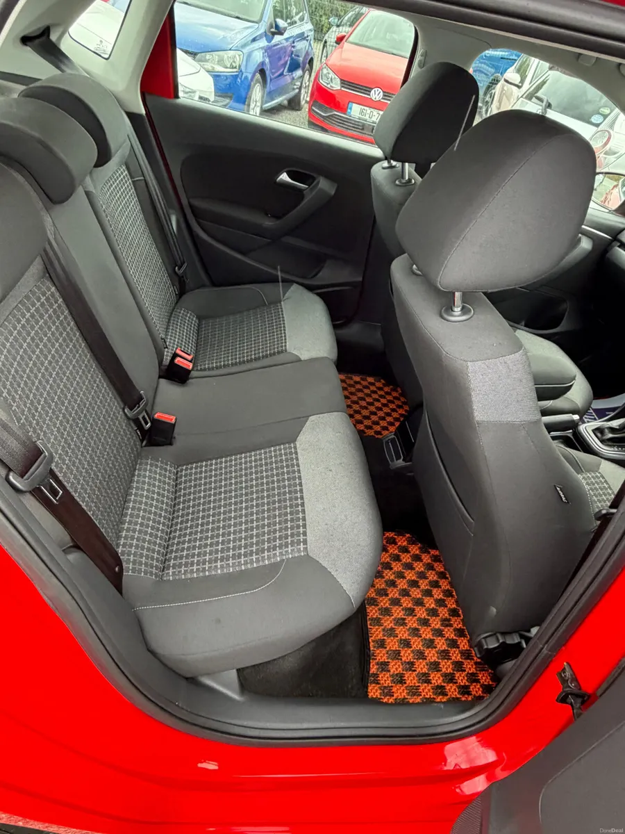 Volkswagon polo - Image 5