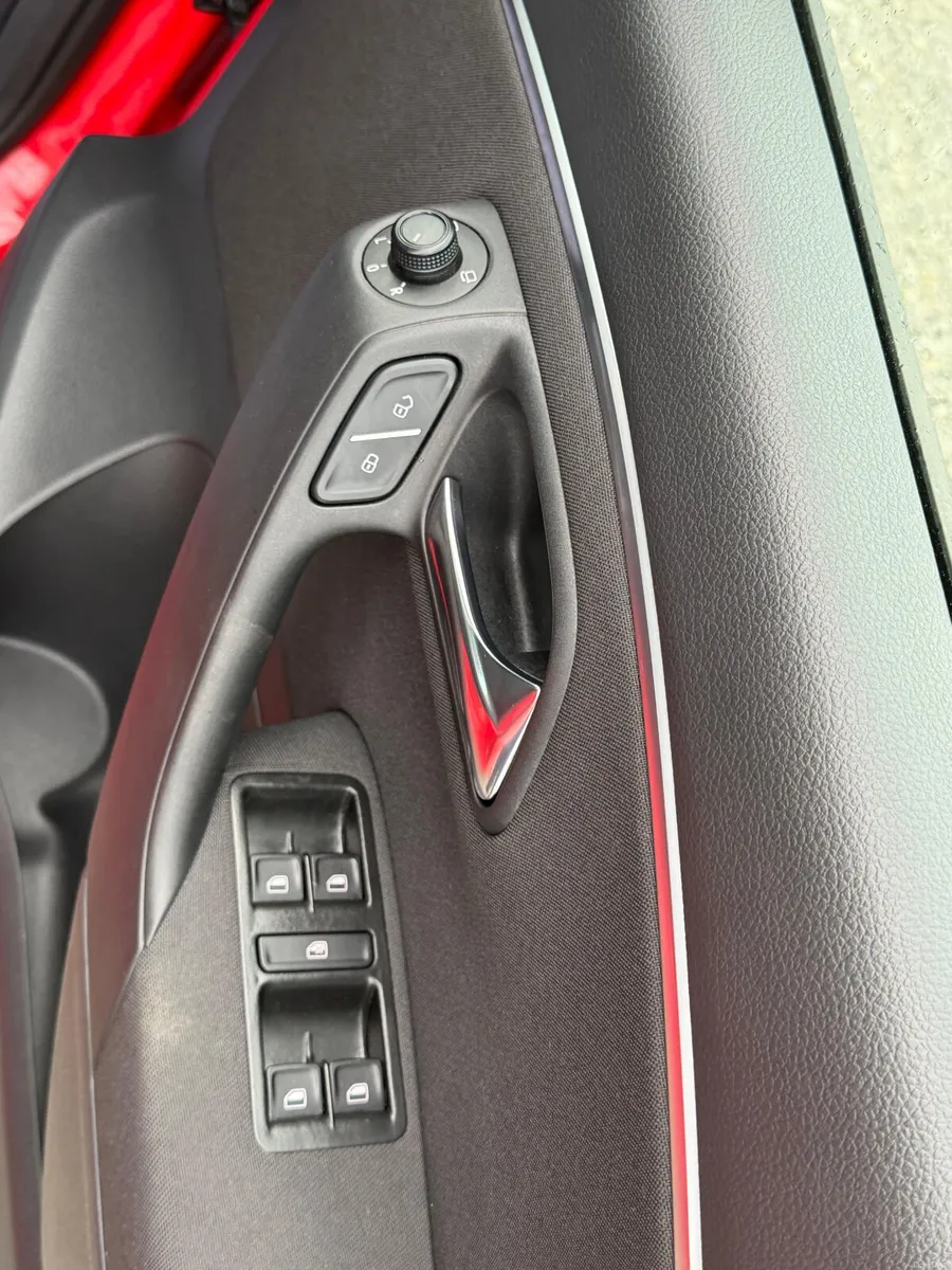 Volkswagon polo - Image 2
