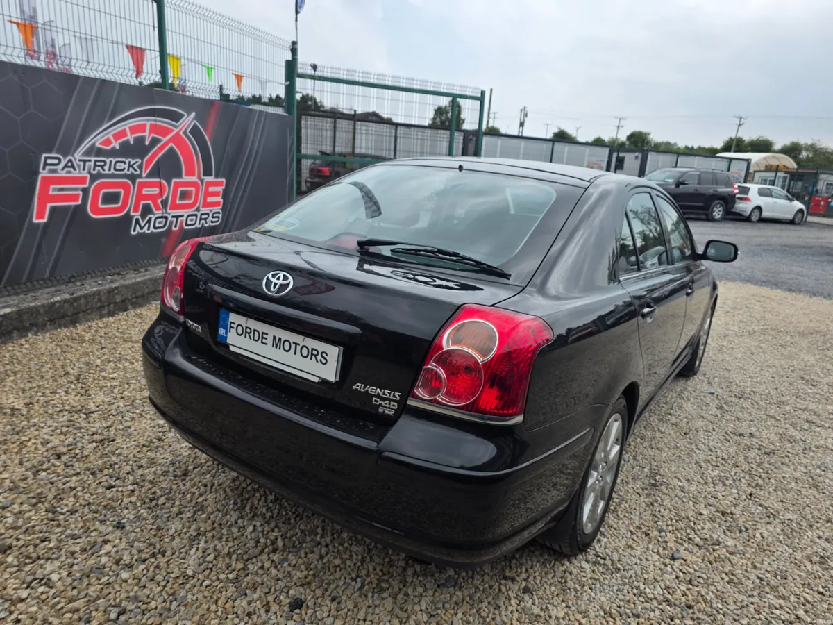 Toyota Avensis 2009 - Image 4
