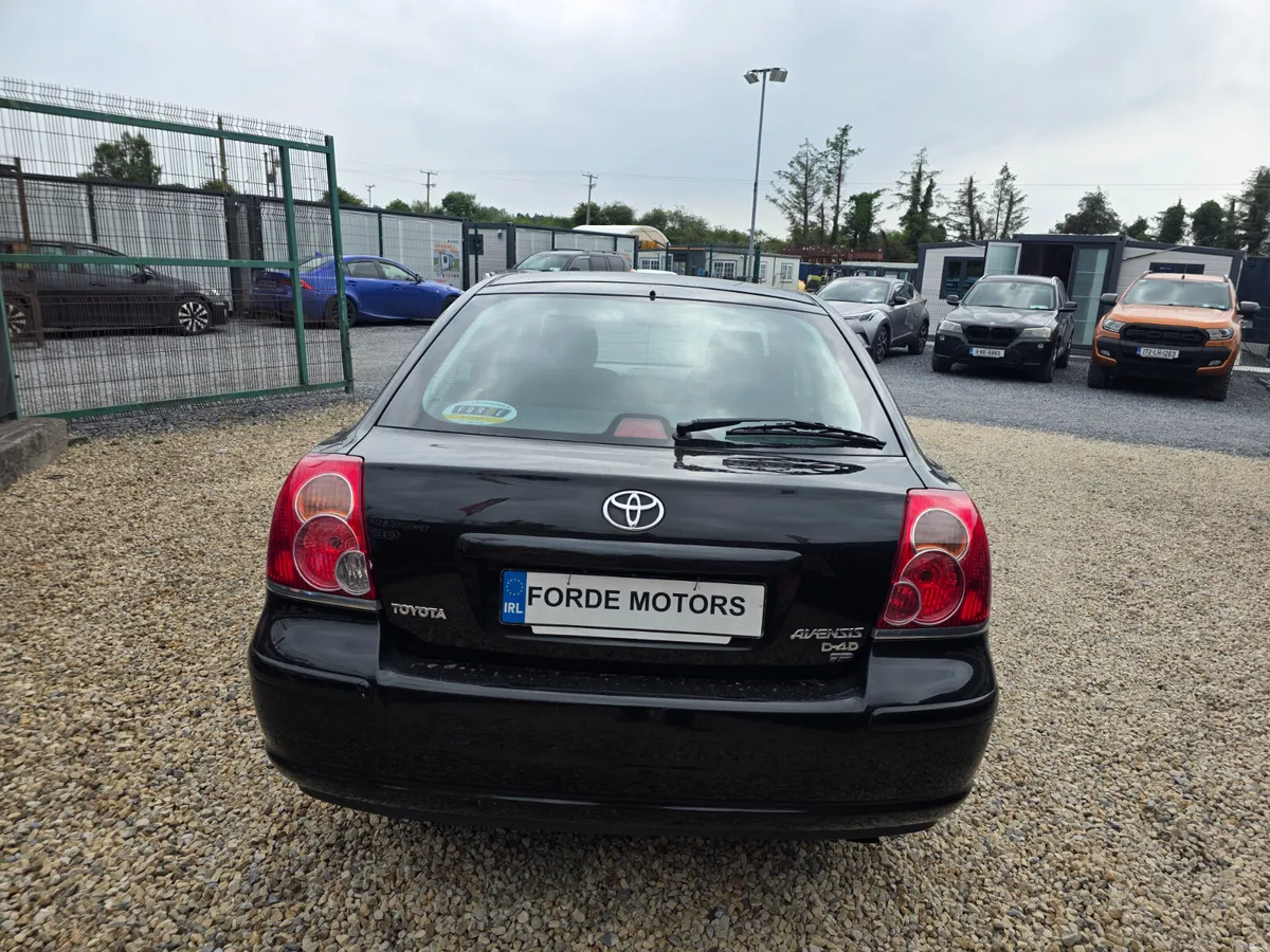 Toyota Avensis 2009 - Image 5