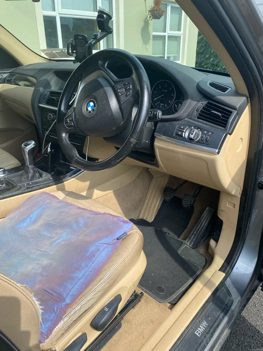 2011 X3 BMW - Image 5