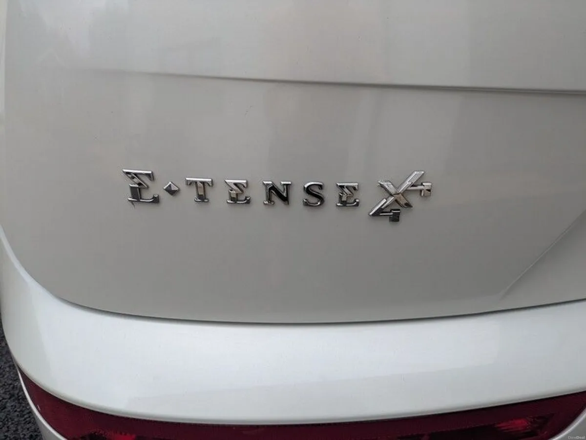 DS7 E-TENSE 360bhp 4X4 OPERA PHEV - Image 6