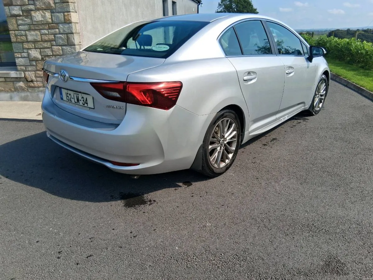 152 Toyota avensis diesel - Image 4
