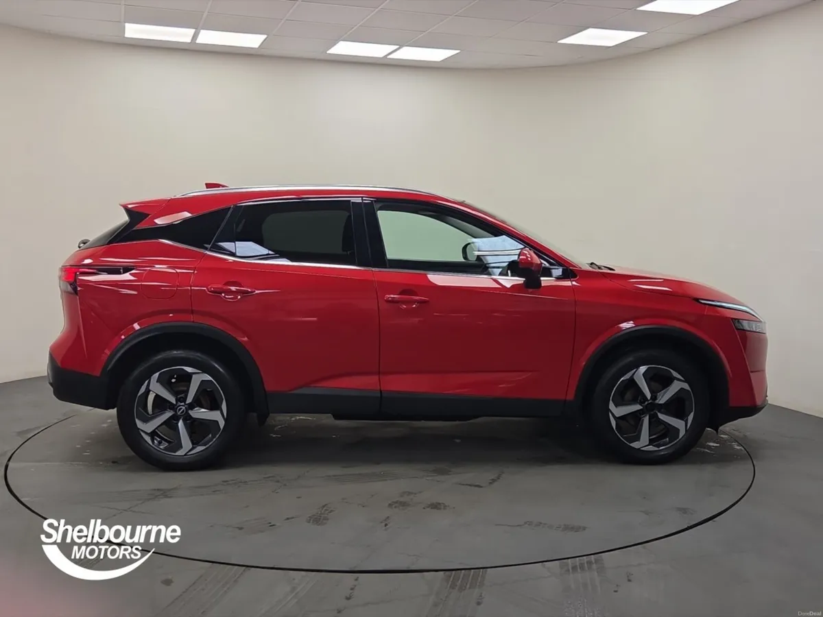 Nissan Qashqai 1.3 DiG-T MH N-Connecta 5dr - Image 3