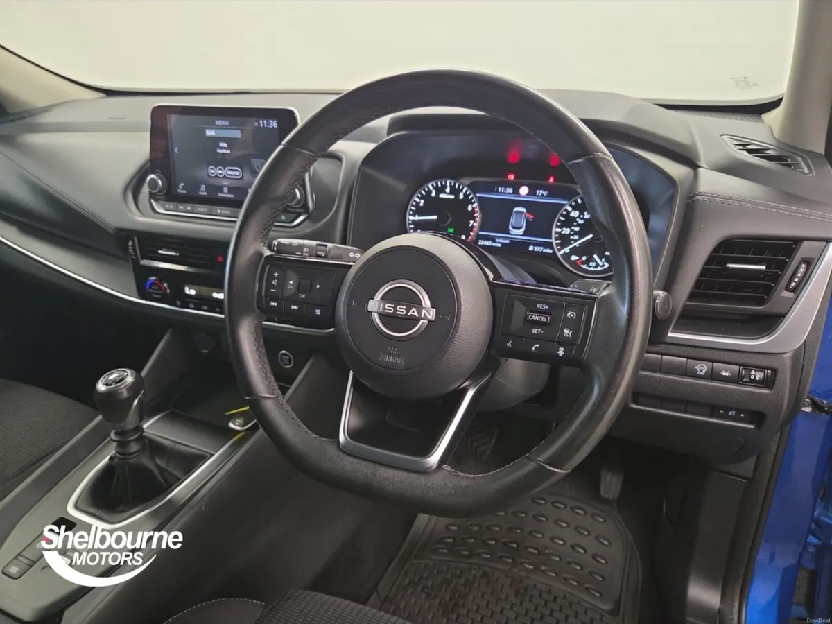 Nissan Qashqai 1.3 DiG-T MH Acenta Premium 5dr - Image 4
