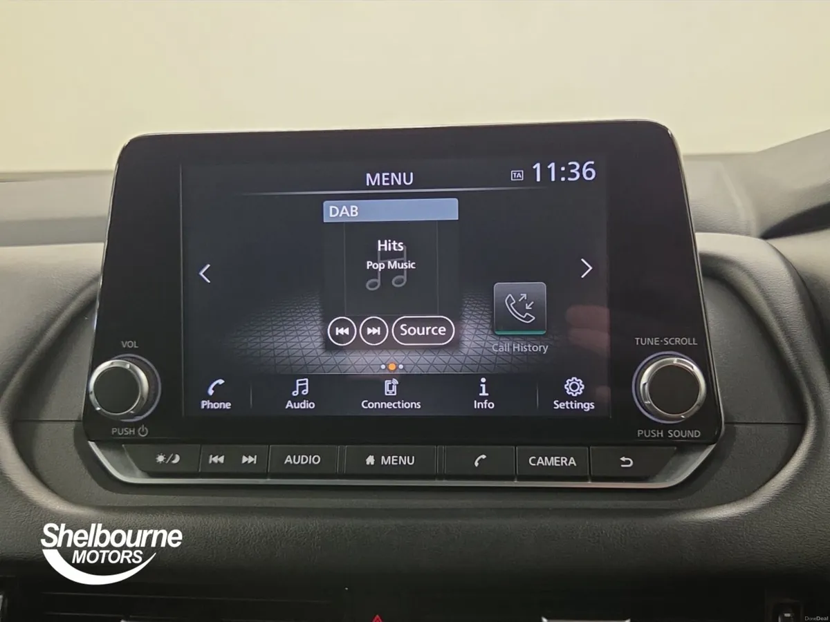 Nissan Qashqai 1.3 DiG-T MH Acenta Premium 5dr - Image 5