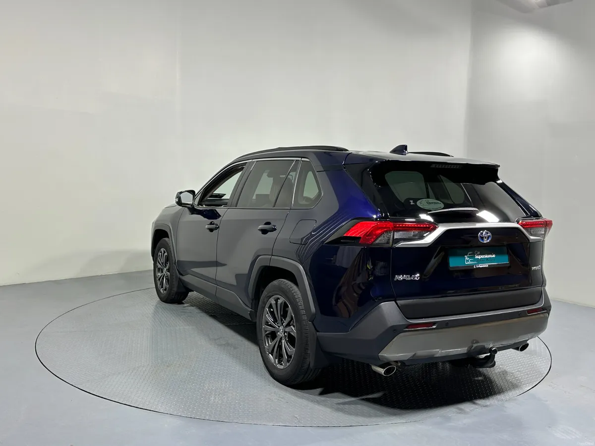 Toyota Rav4 Platinum Edition 2.5 Hybrid 241 - Image 5