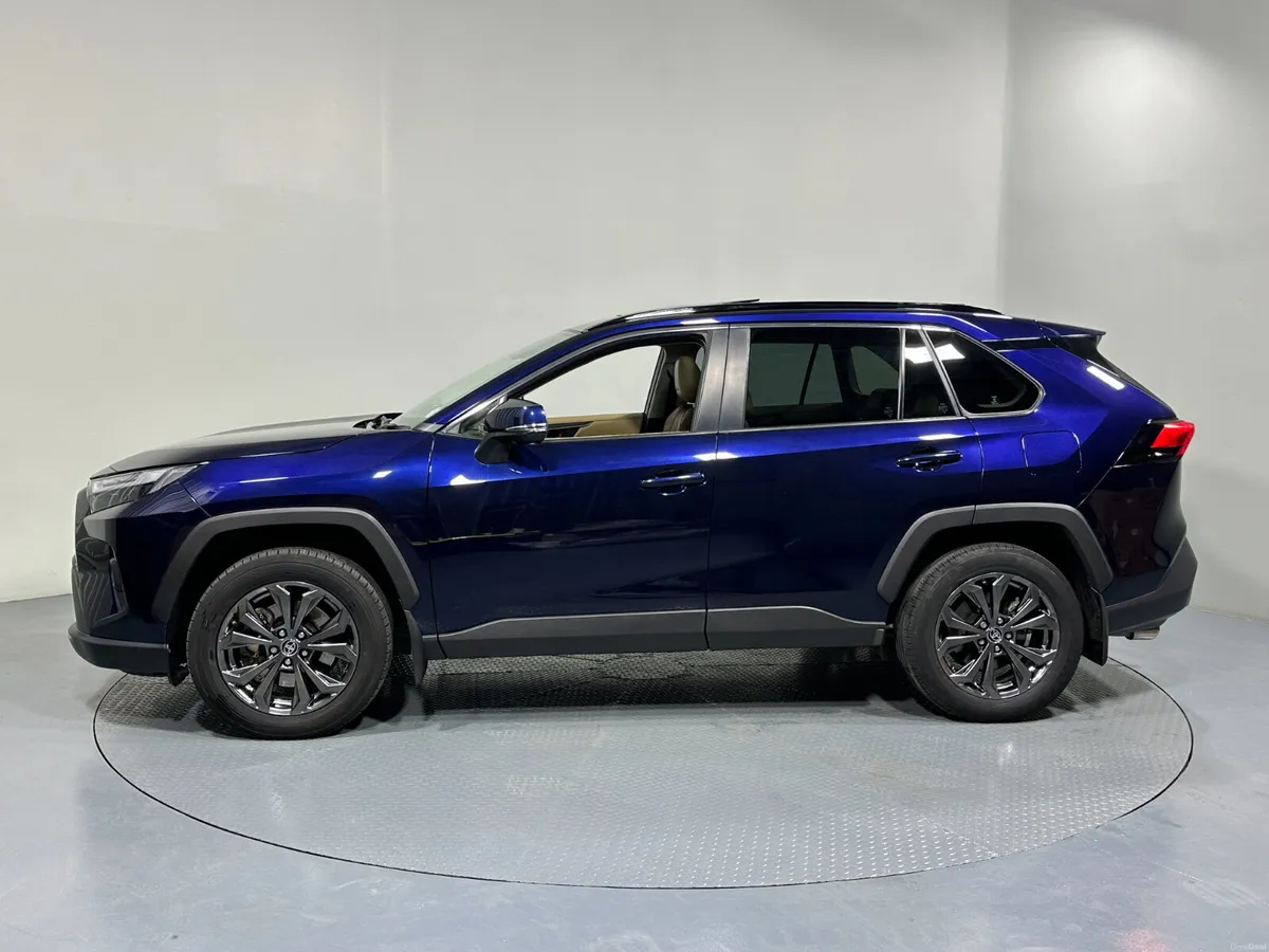 Toyota Rav4 Platinum Edition 2.5 Hybrid 241 - Image 4