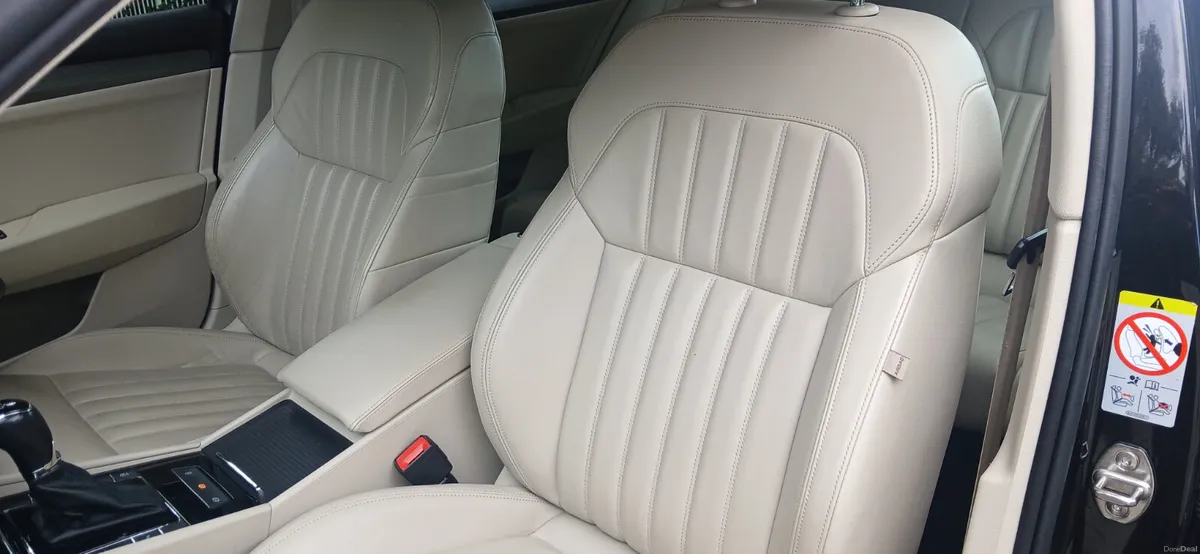 Skoda Superb STYLE 2019 AUTOMATIC 1.5 TSi 150bhp - Image 4