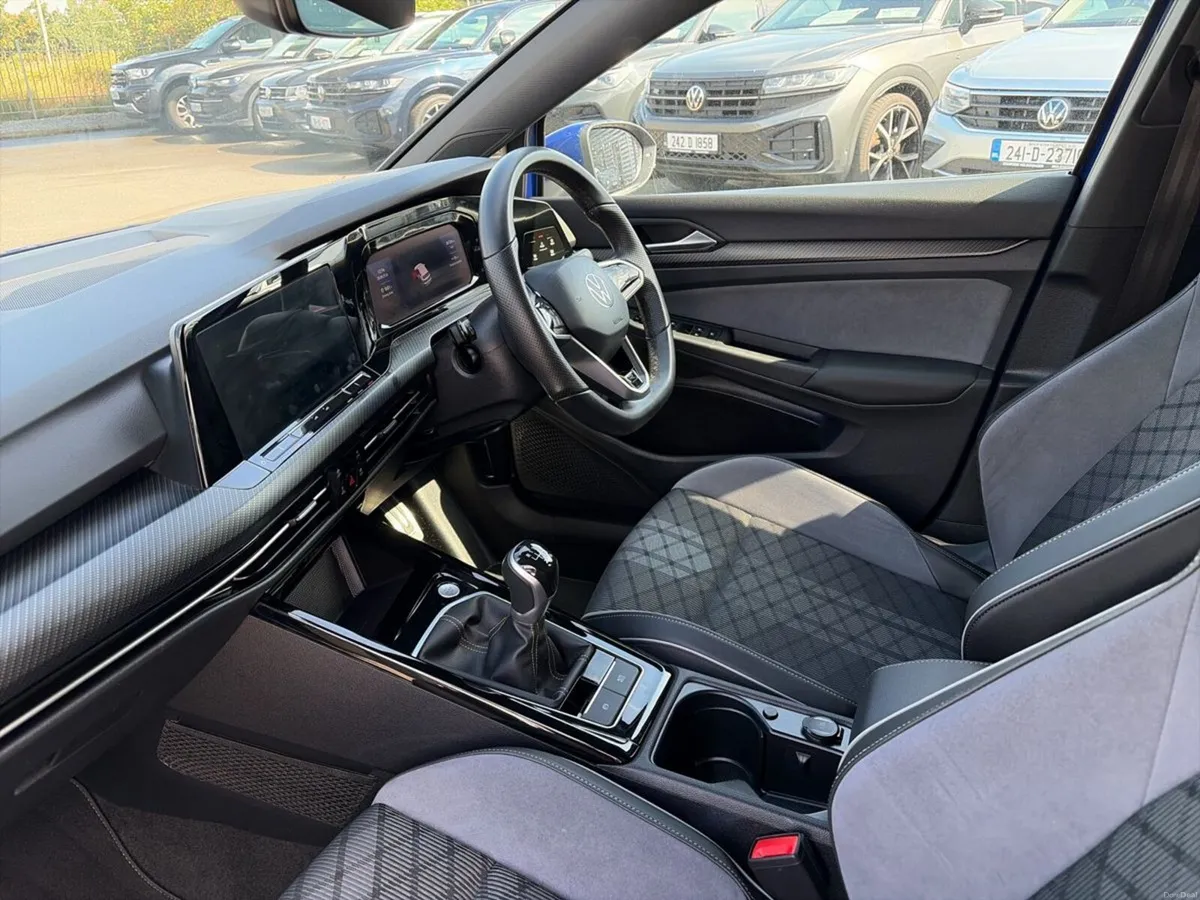 Volkswagen Golf R-Line 1.5 TSI 130HP - Image 2