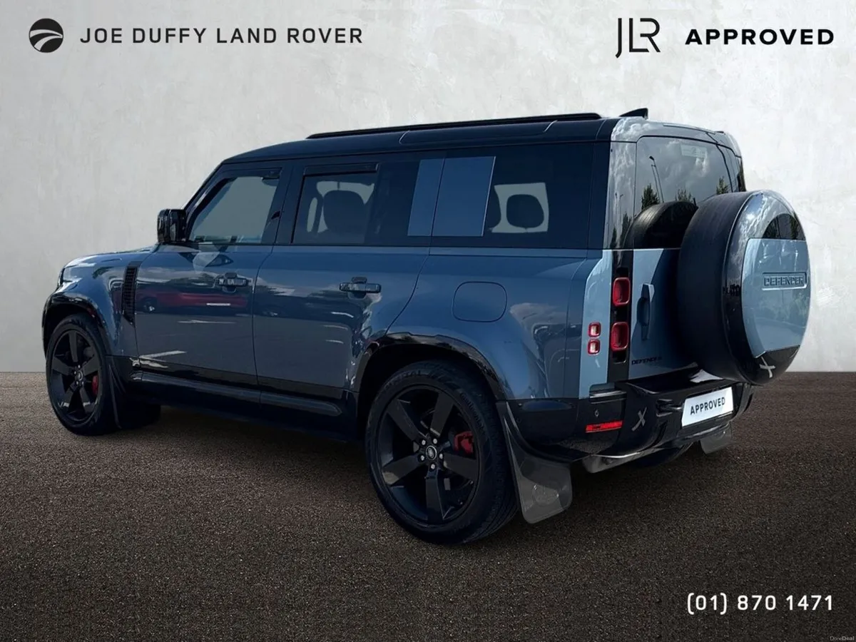 Land Rover Defender 110 6 Seater X-Dyn SE 2.0 PHEV - Image 2