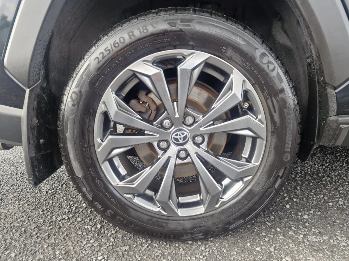 Toyota RAV4 Hybrid SOL 4DR Auto - Image 4