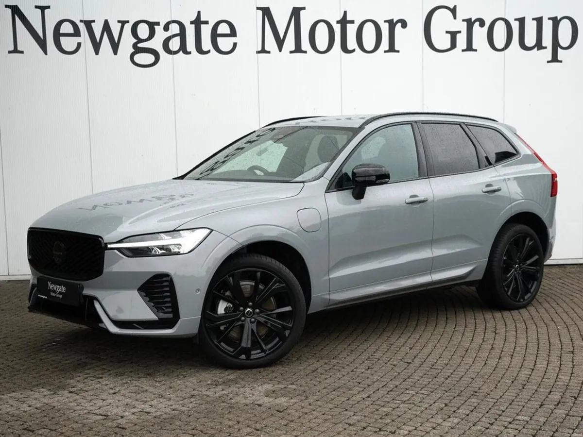 Volvo XC60 T6 PLUS BLACK EDITION AWD - Image 1
