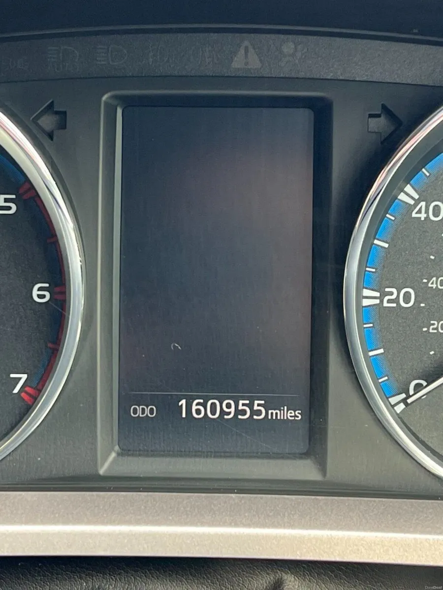 Toyota RAV4 2017 - Image 6