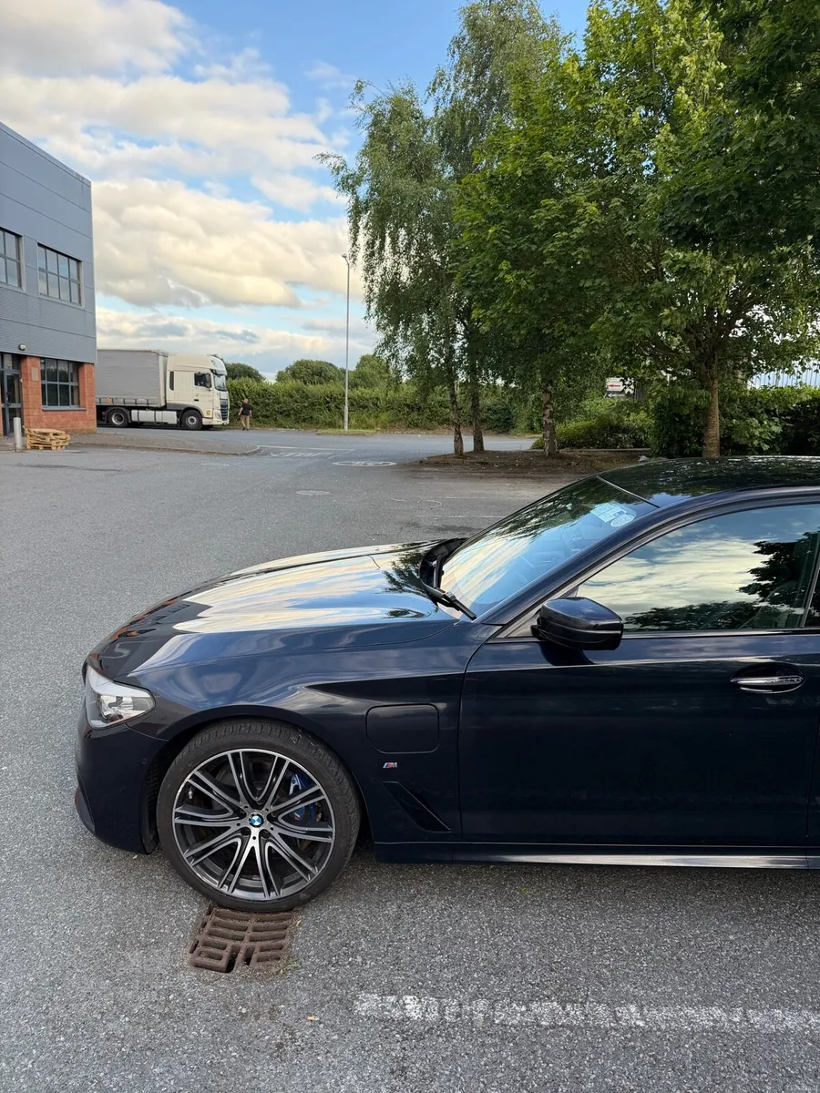 BMW 5 Series | M-Sport - Image 3