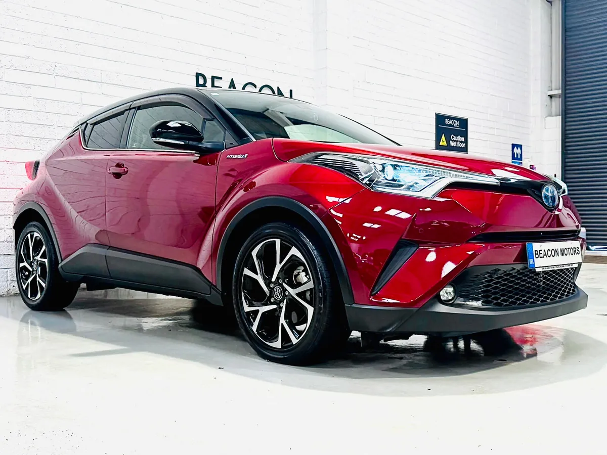39,000 MILES*HYBRID SPORT TOYOTA C-HR SELF CHARGIN - Image 5