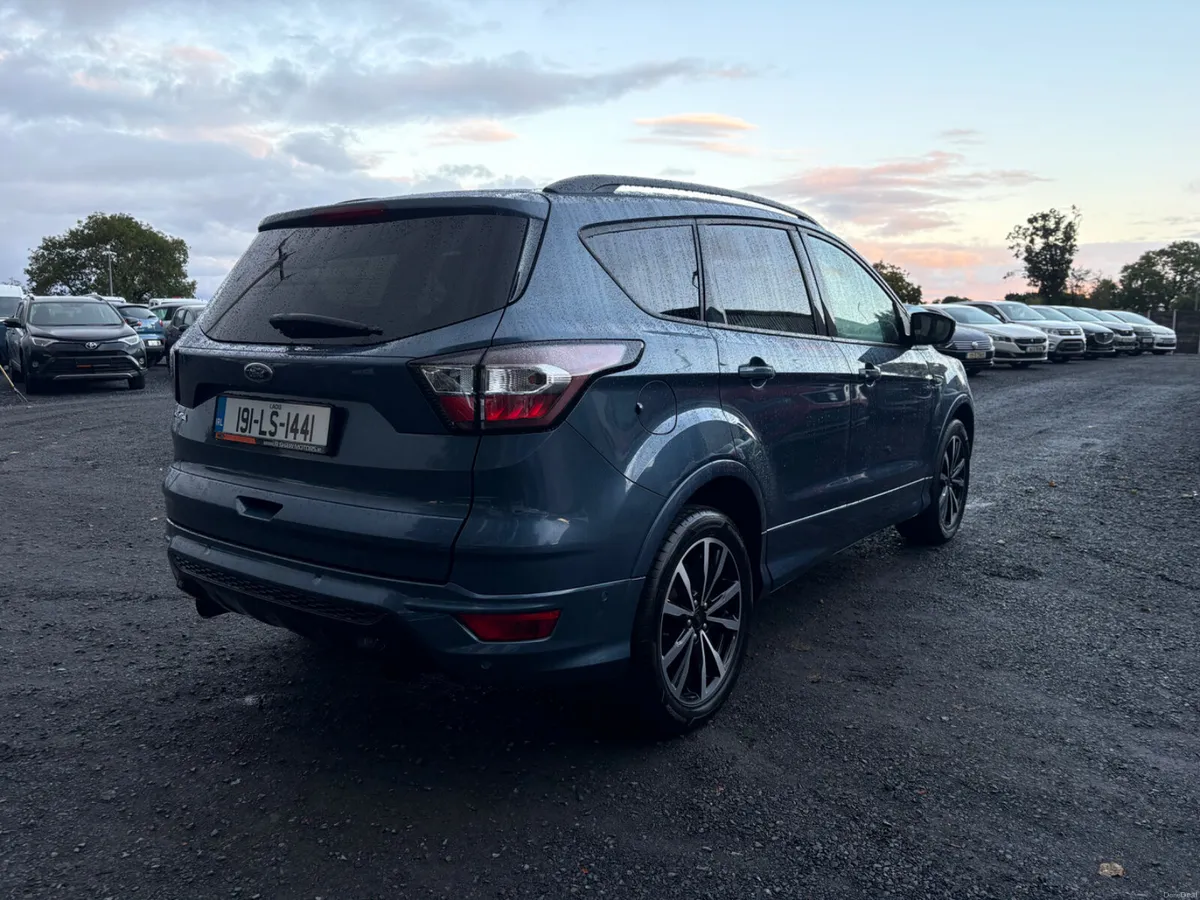 Ford Kuga - Image 3