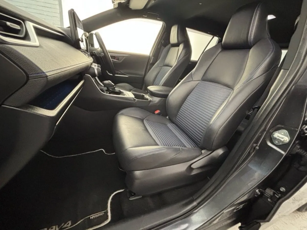 Toyota RAV4 HYBRID SPORT - Image 6