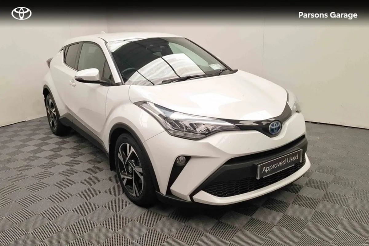 Toyota C-HR 1.8 - Image 1