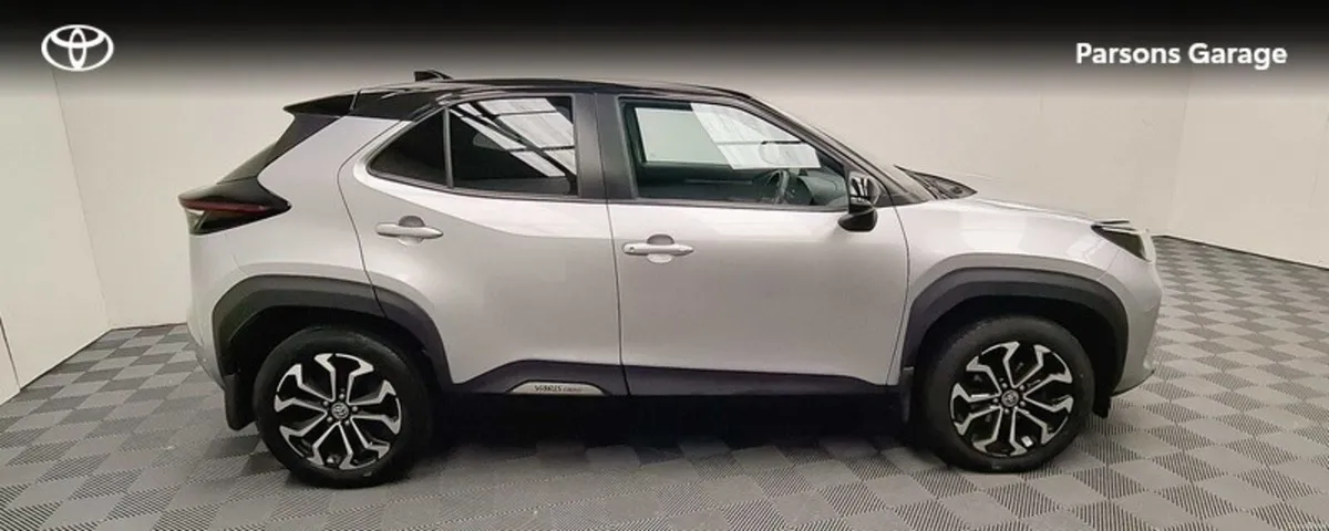 Toyota Yaris Cross CR CROSS LUNA SPORT 4DR AUTO - Image 3