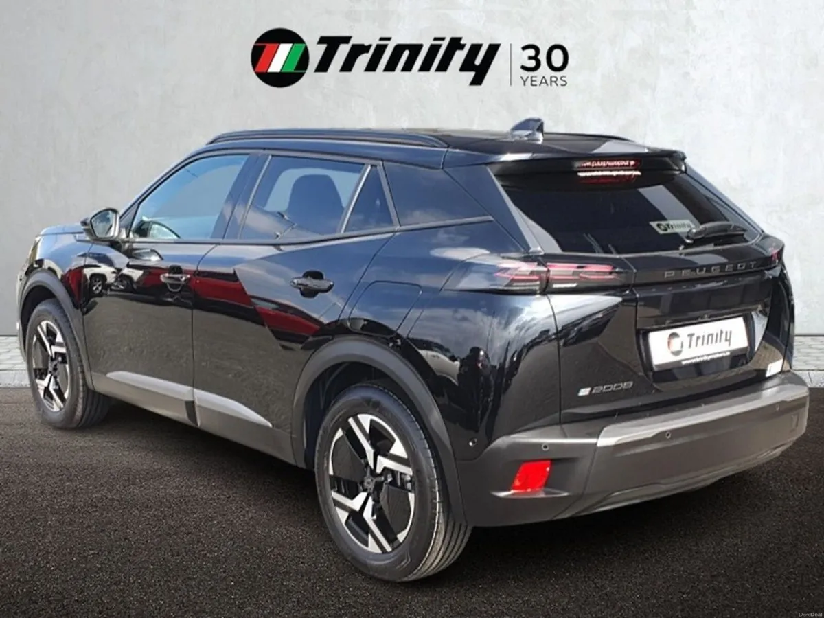Peugeot 2008 400KM RANGE ** ALLURE ** DEMO SALE ON - Image 3
