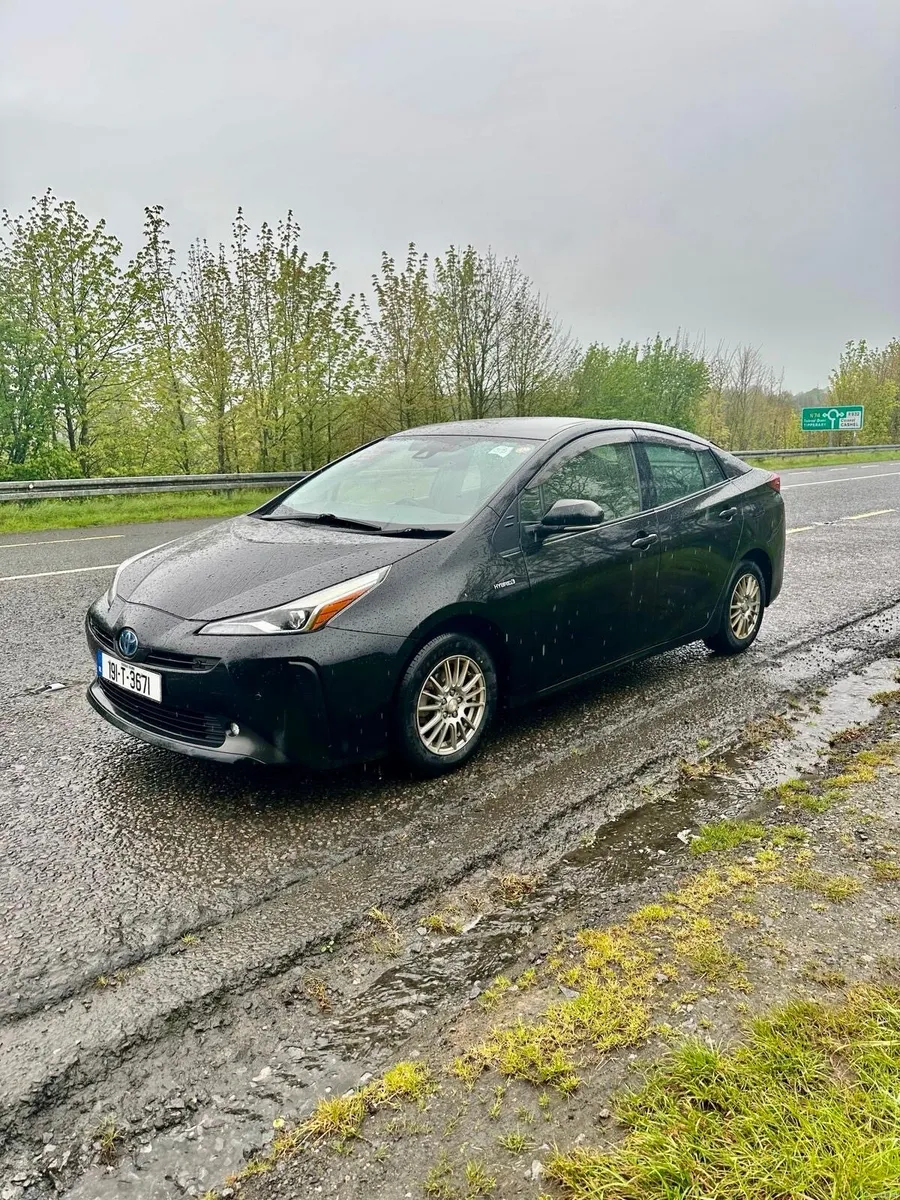 Toyota prius - Image 6