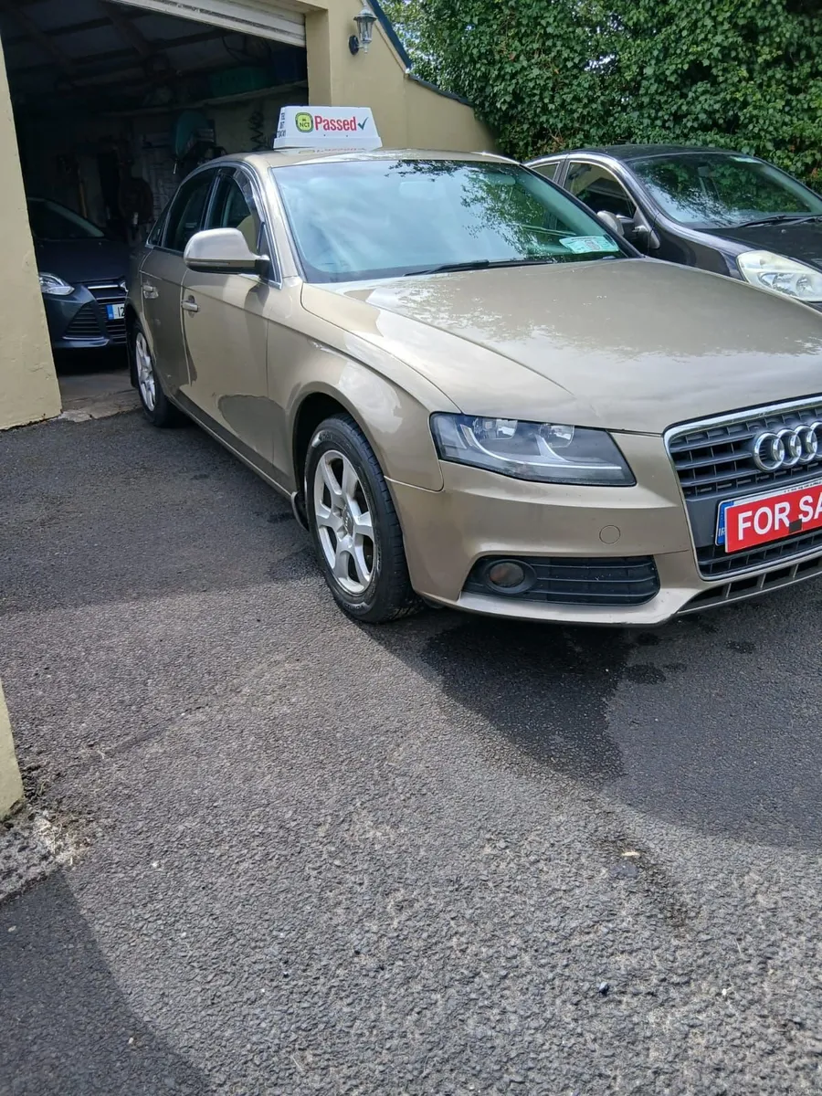 Audi A4 2009 - Image 2
