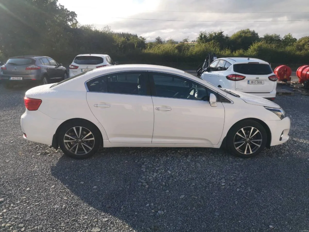 2015 Toyota Avensis 2.0D4D - Image 6