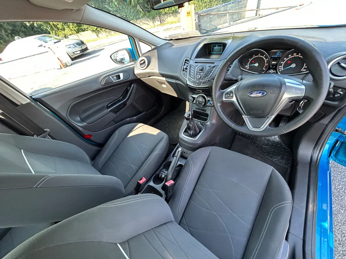 2014 Ford Fiesta 1.25 Zetec - Image 5
