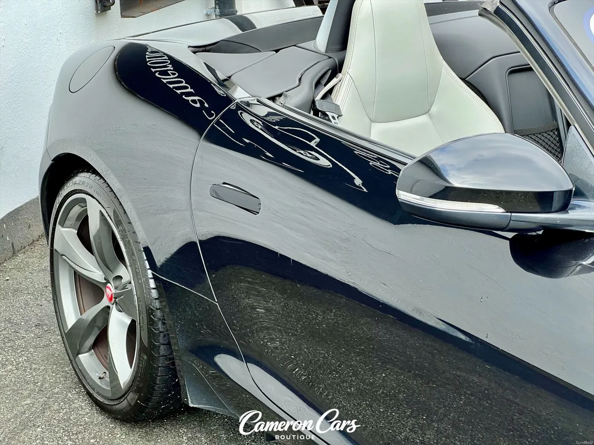 JAGUAR F-TYPE R-DYNAMIC CONVERTIBLE  ICON 300hp - Image 6