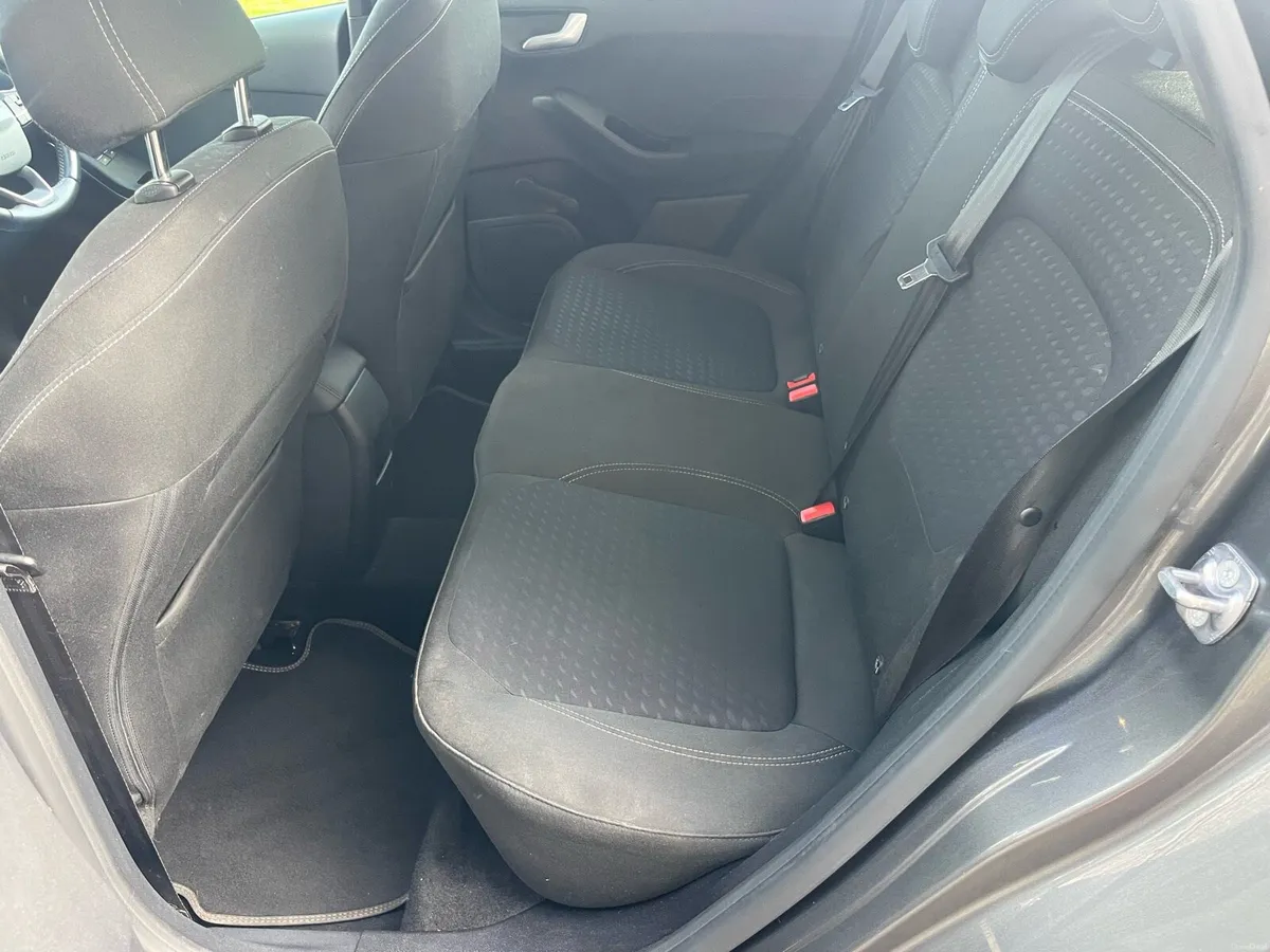 Ford fiesta - Image 5