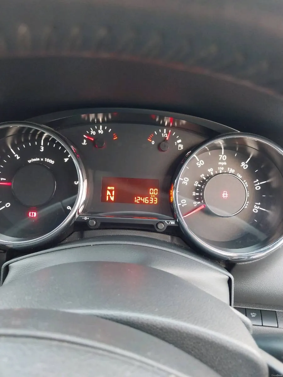 Automatic Peugeot 3008 1.6 E-HDI Active EGC 115B - Image 5