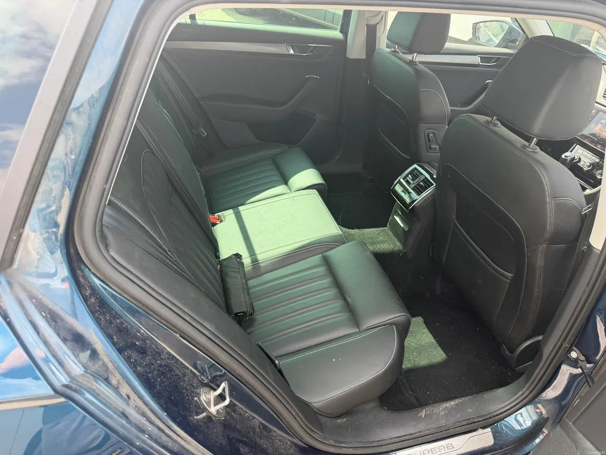 Skoda Superb 2022 D DSG FULL SERVICE HISTORY ! - Image 5