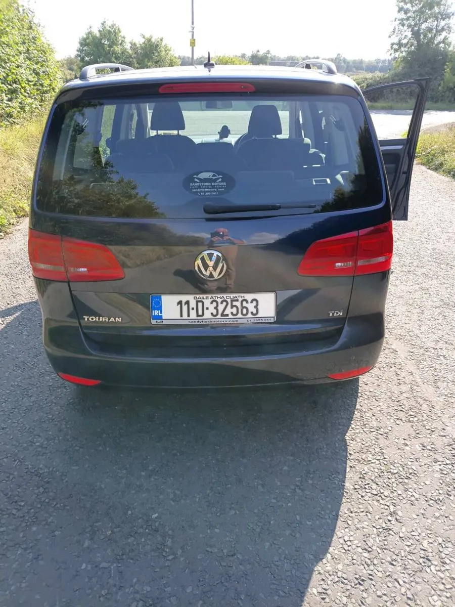 Volkswagen touran 2011 - Image 2