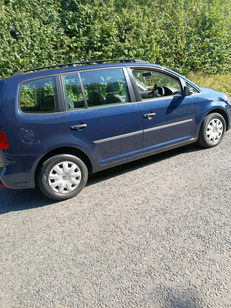 Volkswagen touran 2011 - Image 3