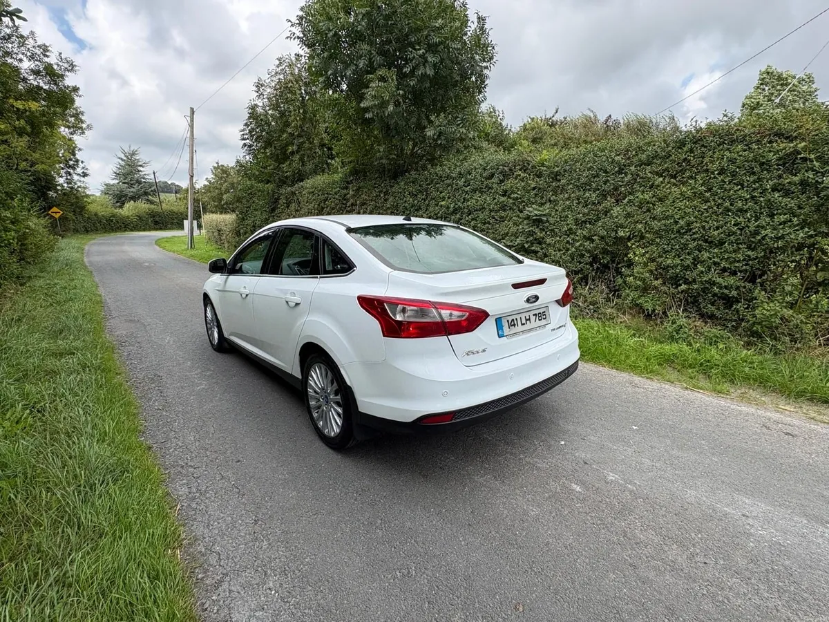 Ford Focus 2014 1.6TDCI TITANIUM *HIGH SPEC/MINT* - Image 4